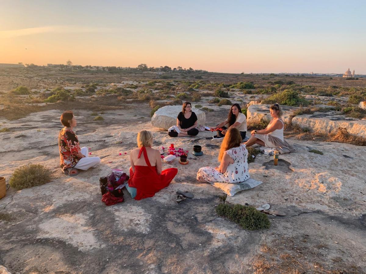 דירות Xagħra L'Gharix Temple Retreat מראה חיצוני תמונה